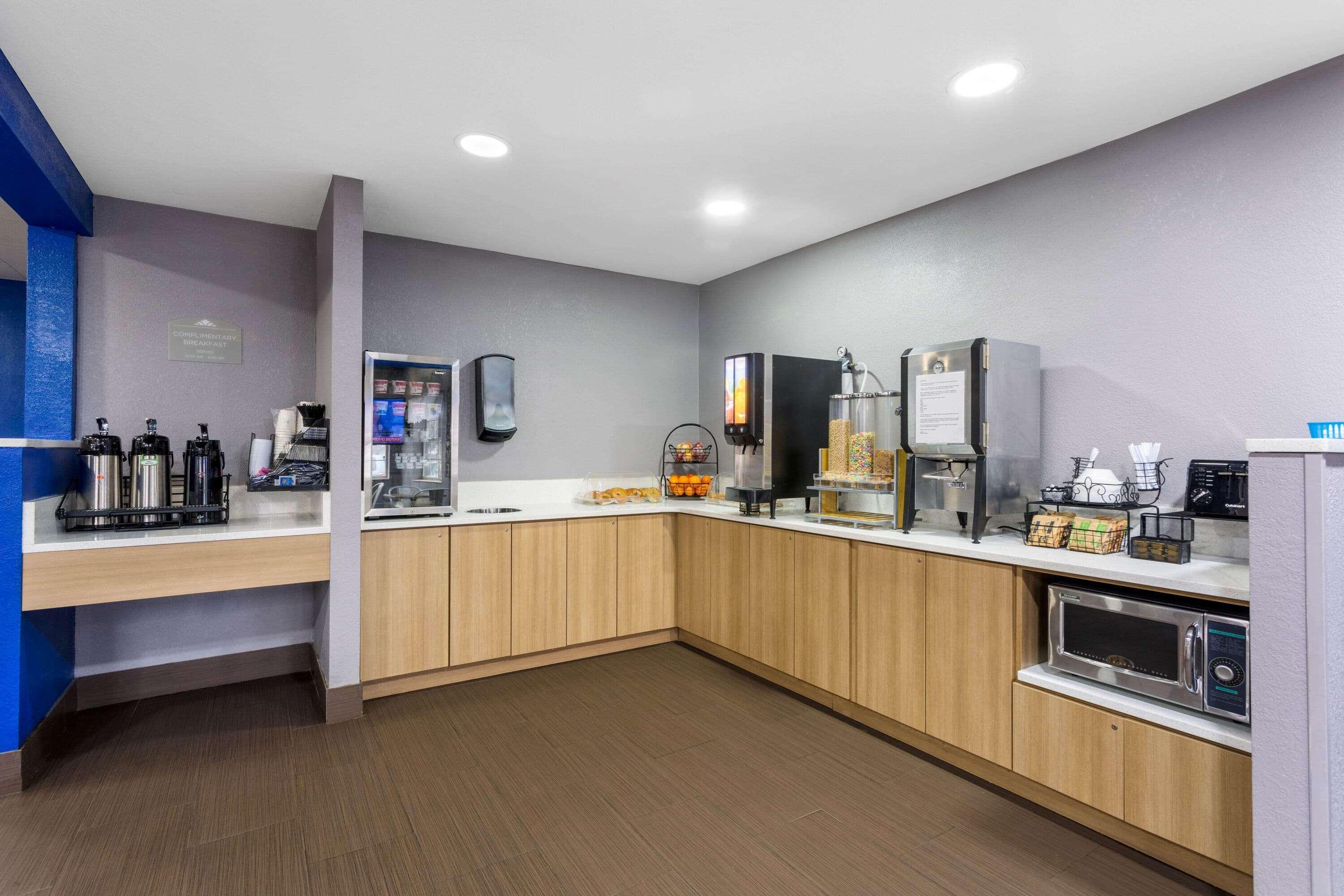 Microtel Inn & Suites By Wyndham Matthews/Charlotte Luaran gambar