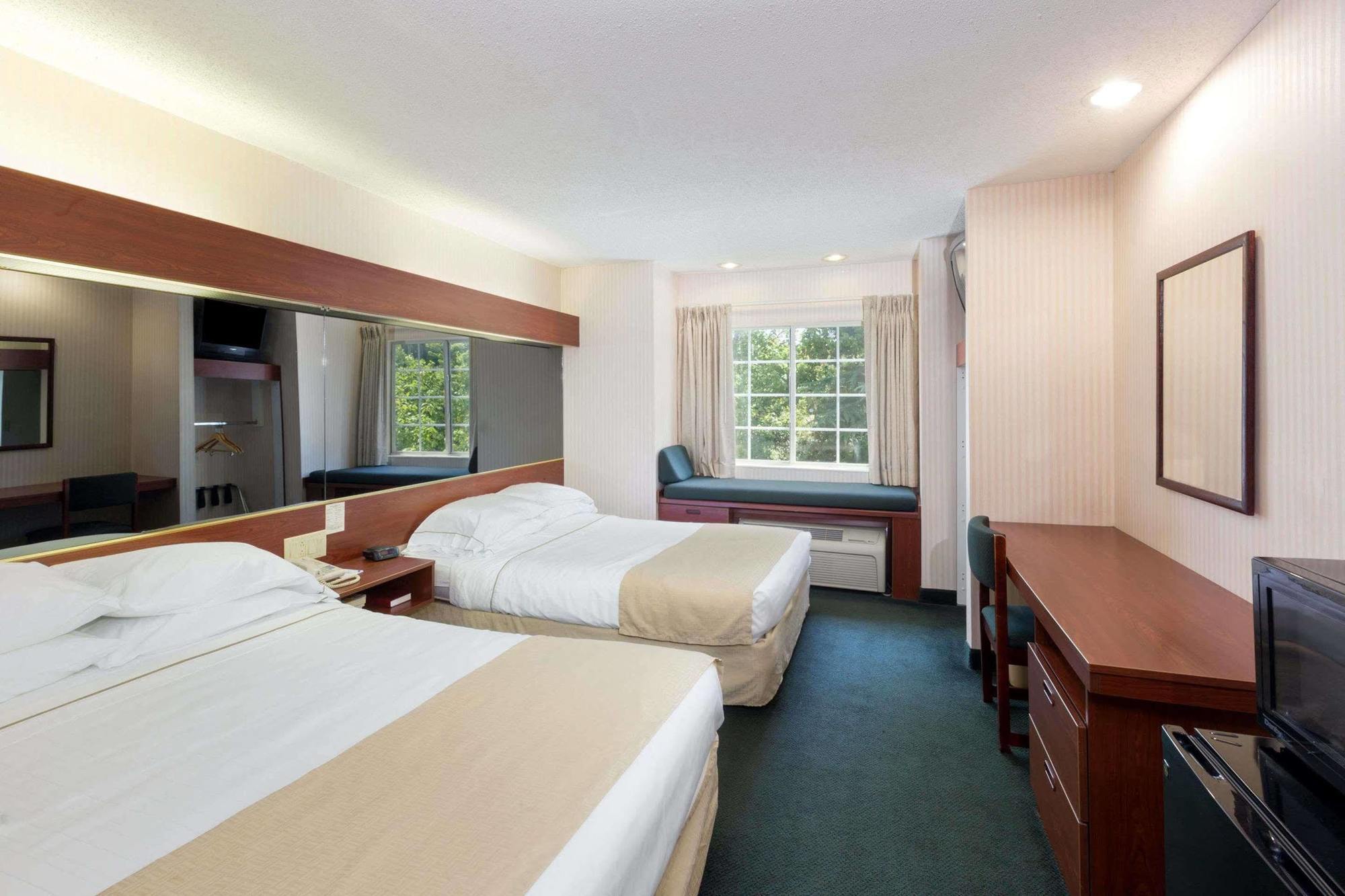 Microtel Inn & Suites By Wyndham Matthews/Charlotte Luaran gambar
