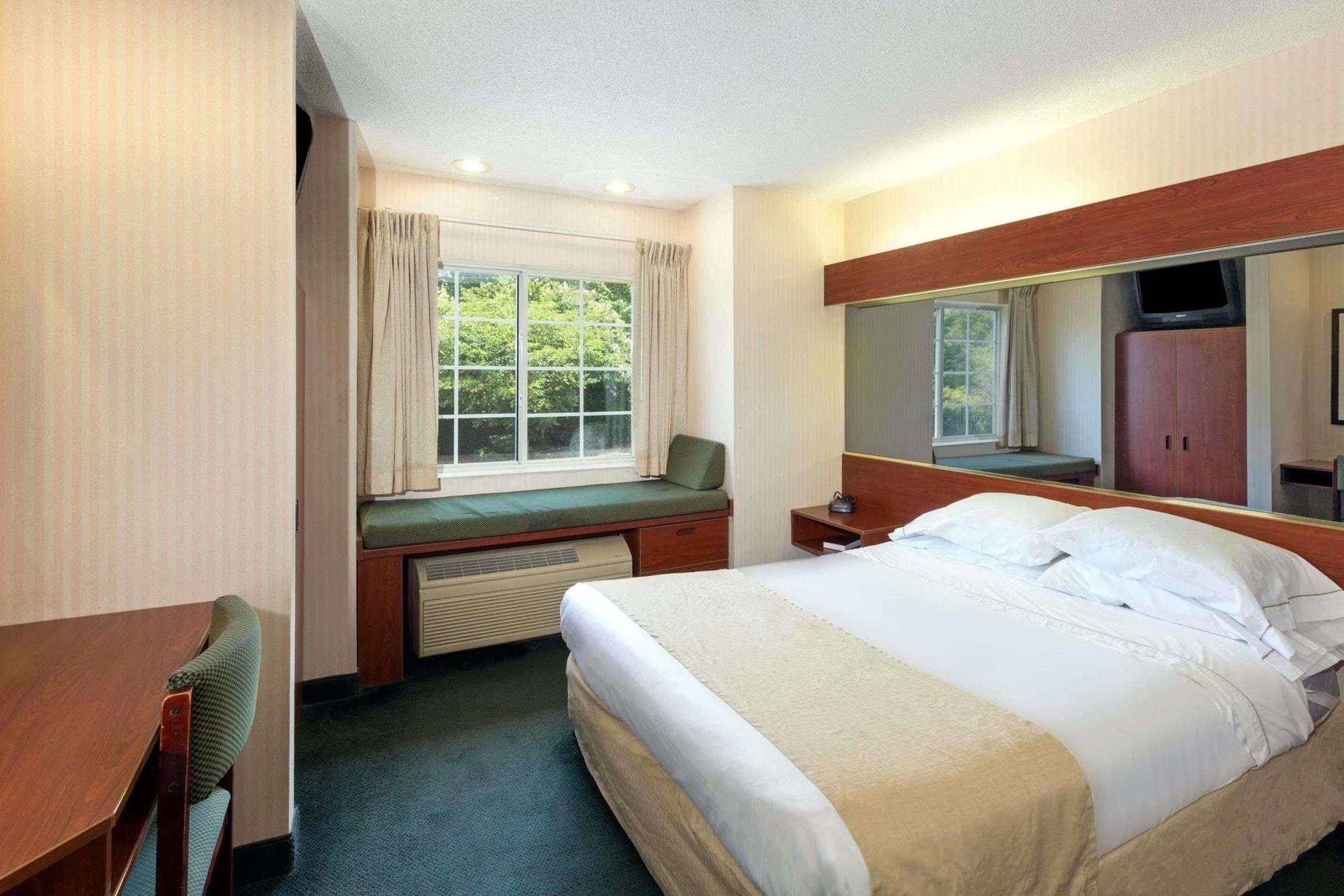Microtel Inn & Suites By Wyndham Matthews/Charlotte Luaran gambar